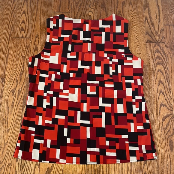 BANANA REPUBLIC Geometric Split Neck Blouse (Size M) - Picture 3 of 3